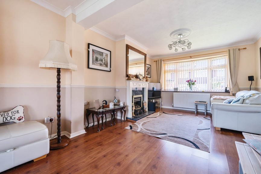 3 bedroom House for Sale Poplar Drive, Royston, Hertfordshire