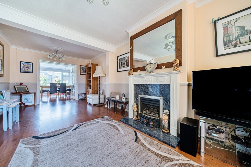 3 bedroom House for Sale Poplar Drive, Royston, Hertfordshire