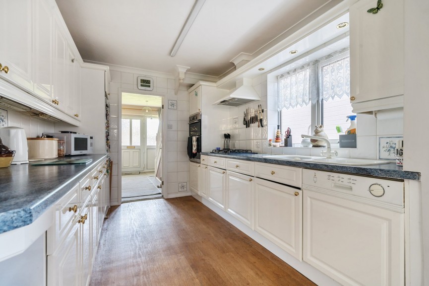 3 bedroom House for Sale Poplar Drive, Royston, Hertfordshire