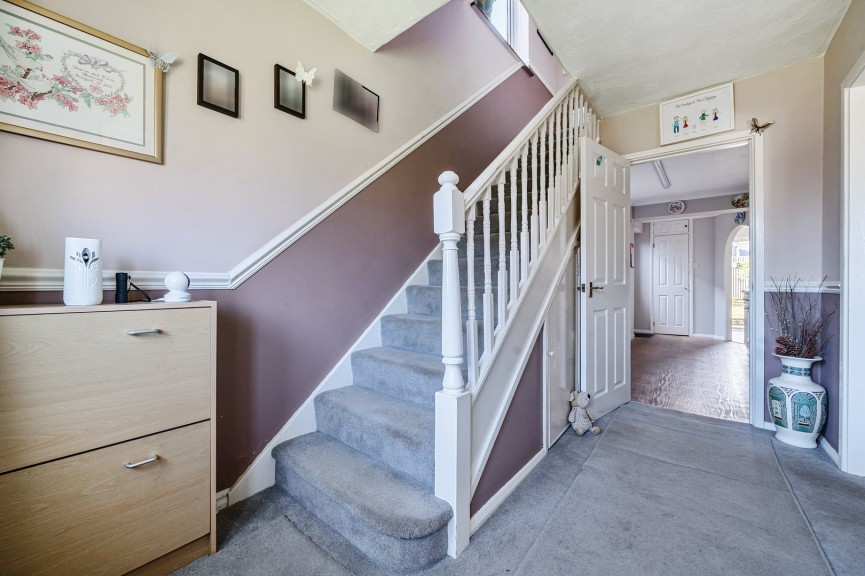 3 bedroom House for Sale Poplar Drive, Royston, Hertfordshire