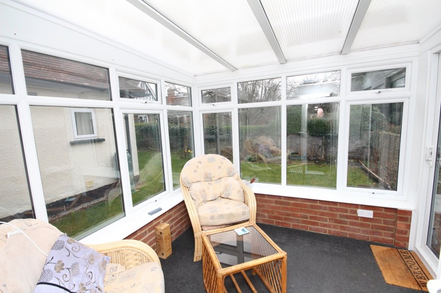 2 bedroom Bungalow for Sale The Dale, Letchworth Garden City, Hertfordshire