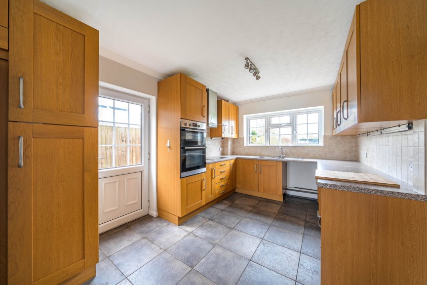 4 bedroom House for Sale Rectory Road, Campton, Bedfordshire