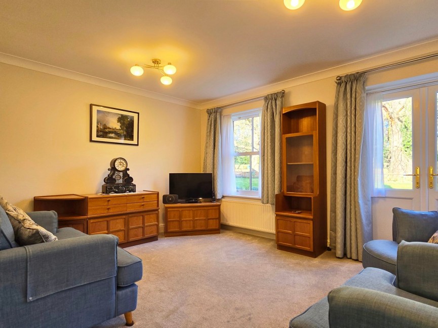2 bedroom Flat for Sale Moor Pond Piece, Ampthill, Bedfordshire