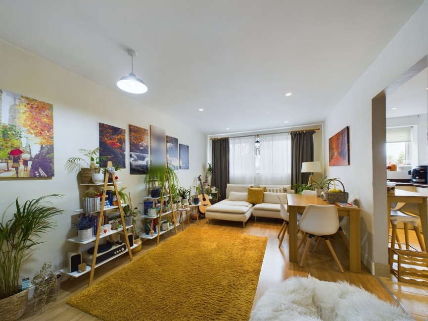 2 bedroom Flat for Sale Francis Close, Hitchin, Hertfordshire
