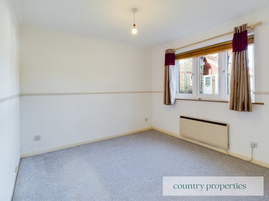 1 bedroom Flat for Sale Wenham Court, Walkern, Hertfordshire
