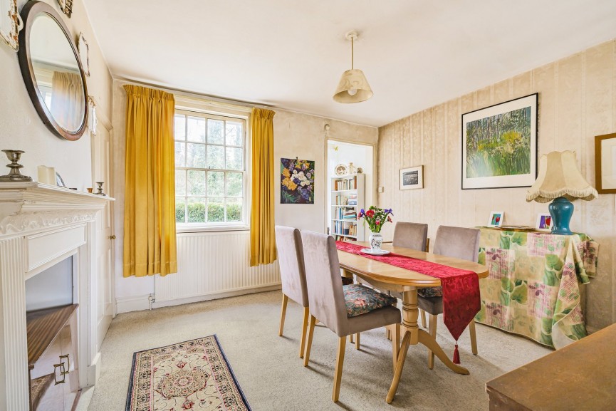 3 bedroom House for Sale London Road, Royston