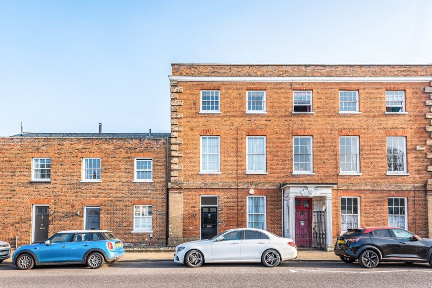 4 bedroom House for Sale Hitchin Street, Baldock, Hertfordshire