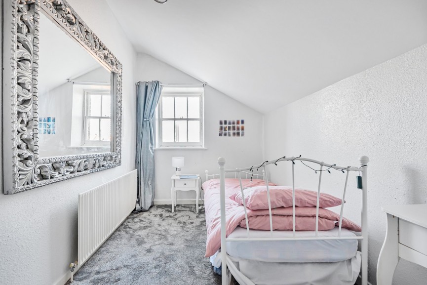 4 bedroom House for Sale Hitchin Street, Baldock, Hertfordshire