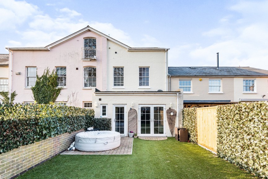 4 bedroom House for Sale Hitchin Street, Baldock, Hertfordshire