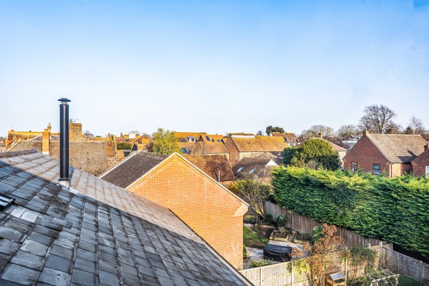 4 bedroom House for Sale Hitchin Street, Baldock, Hertfordshire