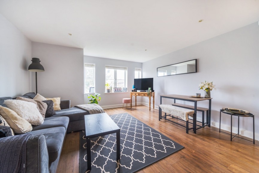 2 bedroom Flat for Sale Coopers Court, Shefford, Bedfordshire