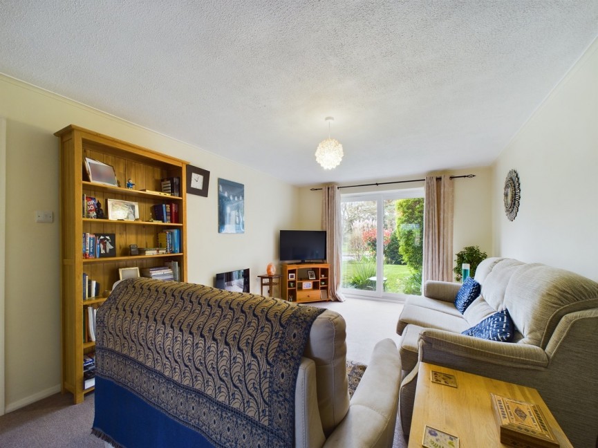 1 bedroom Flat for Sale The Maples, Hitchin, Hertfordshire