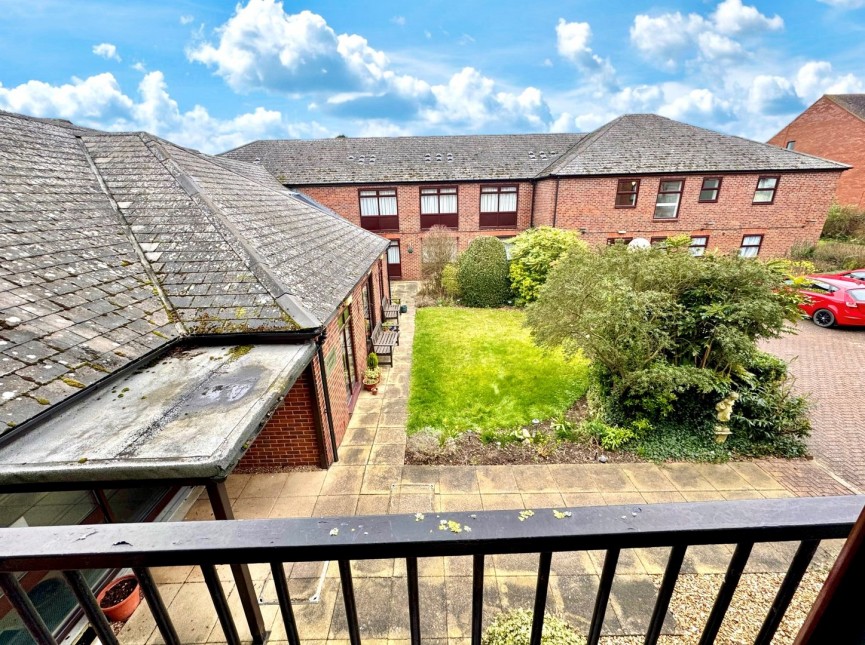 1 bedroom Flat for Sale Elmwood Court, BALDOCK, Hertfordshire