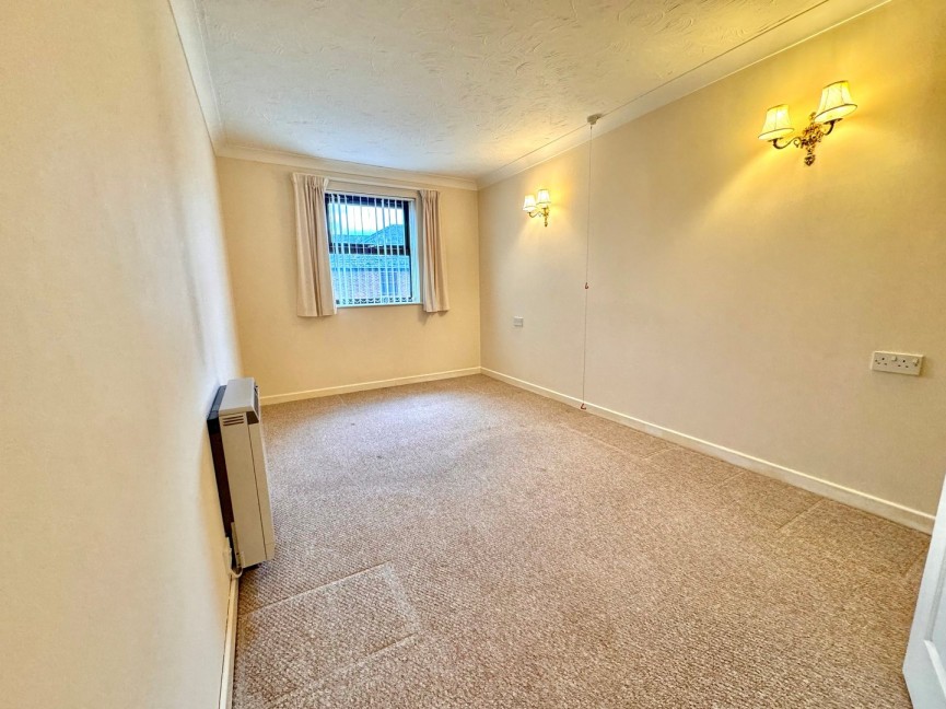 1 bedroom Flat for Sale Elmwood Court, BALDOCK, Hertfordshire