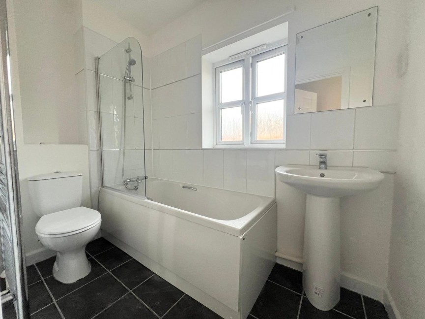 2 bedroom Flat for Letting Dilley Croft, Biggleswade, Bedfordshire