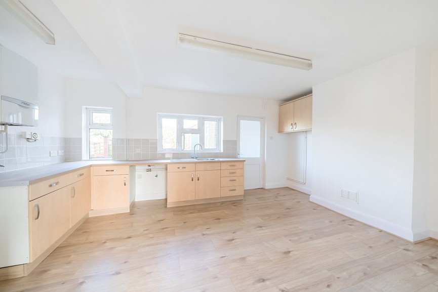 3 bedroom House for Sale High Road, Shillington, Bedfordshire