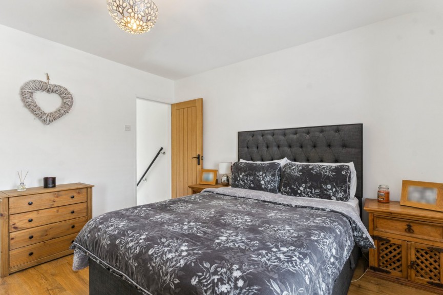 3 bedroom House for Sale Hitchin Road, Stotfold, Bedfordshire