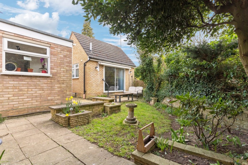 3 bedroom House for Sale Hitchin Road, Stotfold, Bedfordshire