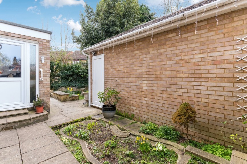 3 bedroom House for Sale Hitchin Road, Stotfold, Bedfordshire