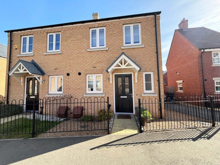 2 bedroom House for Letting Maskin Drive, Biggleswade, Bedfordshire