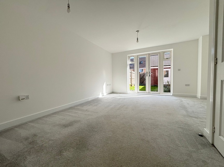 2 bedroom House for Letting Maskin Drive, Biggleswade, Bedfordshire