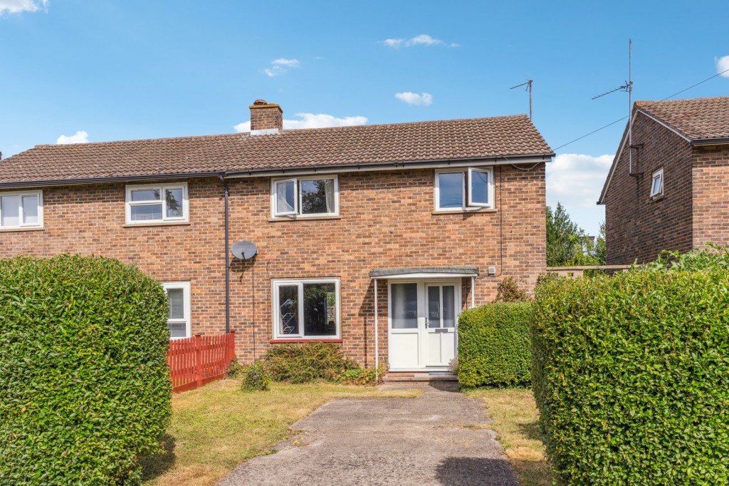 Field Crescent, Royston, Hertfordshire