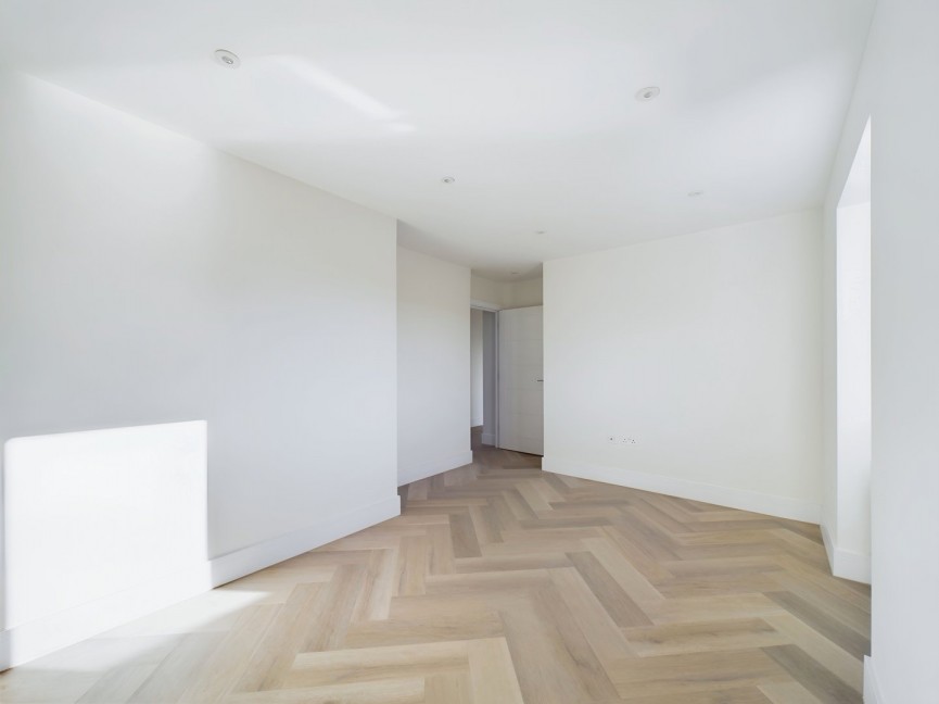 2 bedroom Flat for Sale Bridge Street, HITCHIN, Hertfordshire