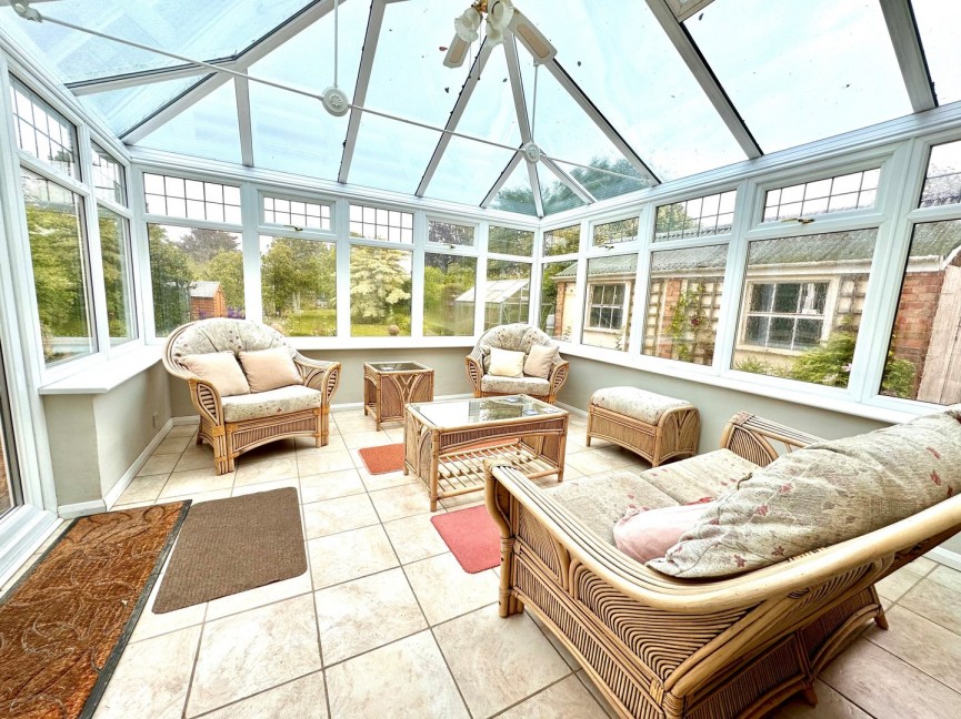 4 bedroom House for Sale Bygrave, Baldock, Hertfordshire