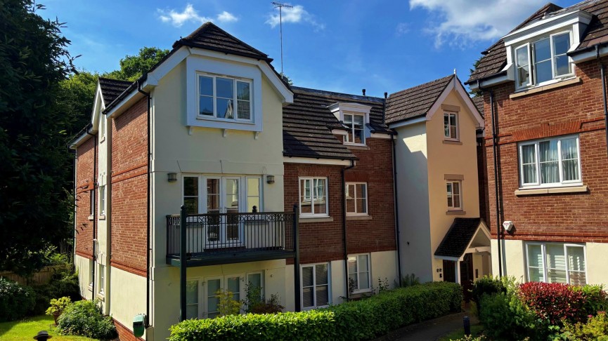 2 bedroom Flat for Sale Oaklands Court, WELWYN, Hertfordshire