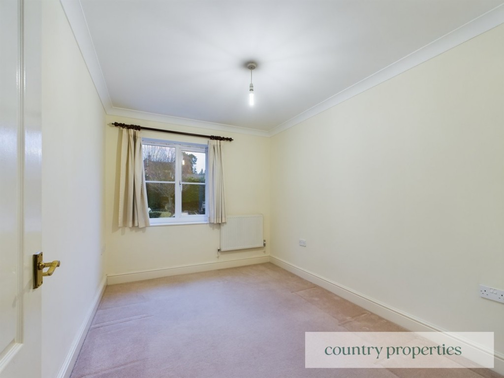 Oaklands Court, WELWYN, Hertfordshire