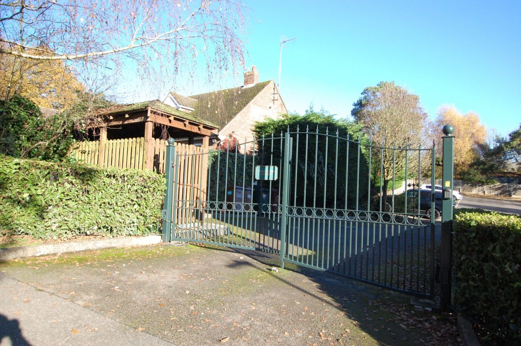 Oaklands Court, WELWYN, Hertfordshire