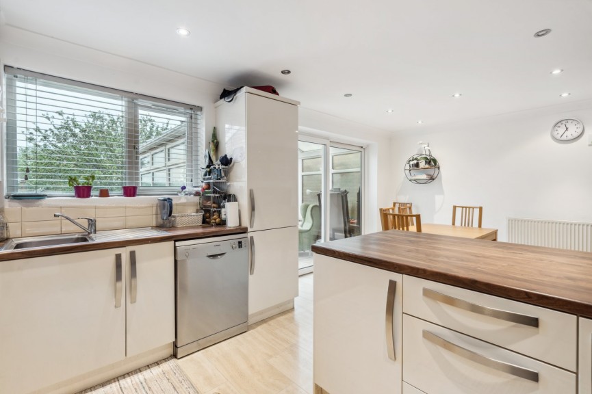 4 bedroom House for Sale Manton Road, Hitchin, Hertfordshire