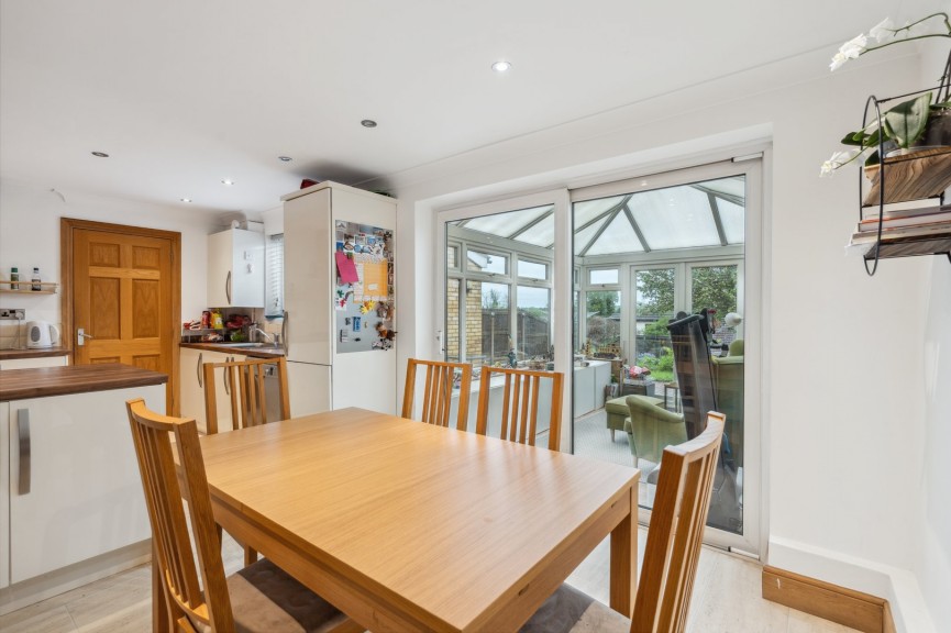 4 bedroom House for Sale Manton Road, Hitchin, Hertfordshire