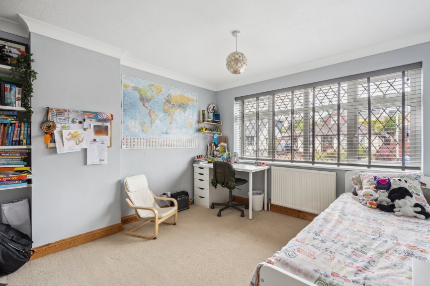 4 bedroom House for Sale Manton Road, Hitchin, Hertfordshire