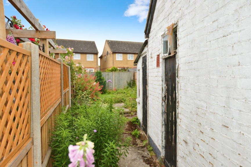 2 bedroom House for Sale Common Road, Stotfold, Bedfordshire