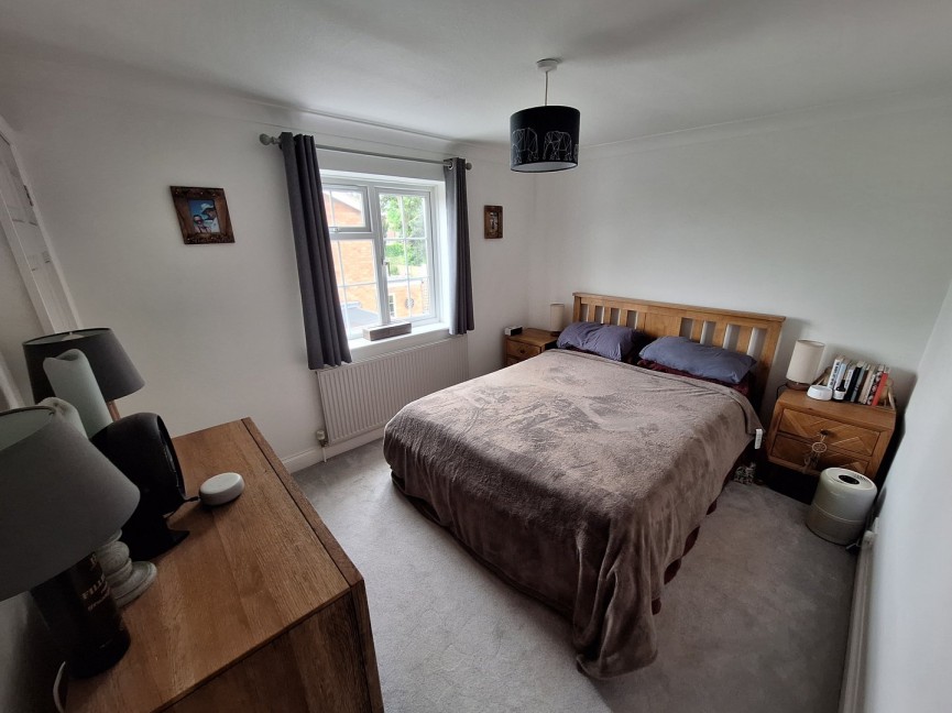 3 bedroom House for Sale Spring Close, Biggleswade, Bedfordshire