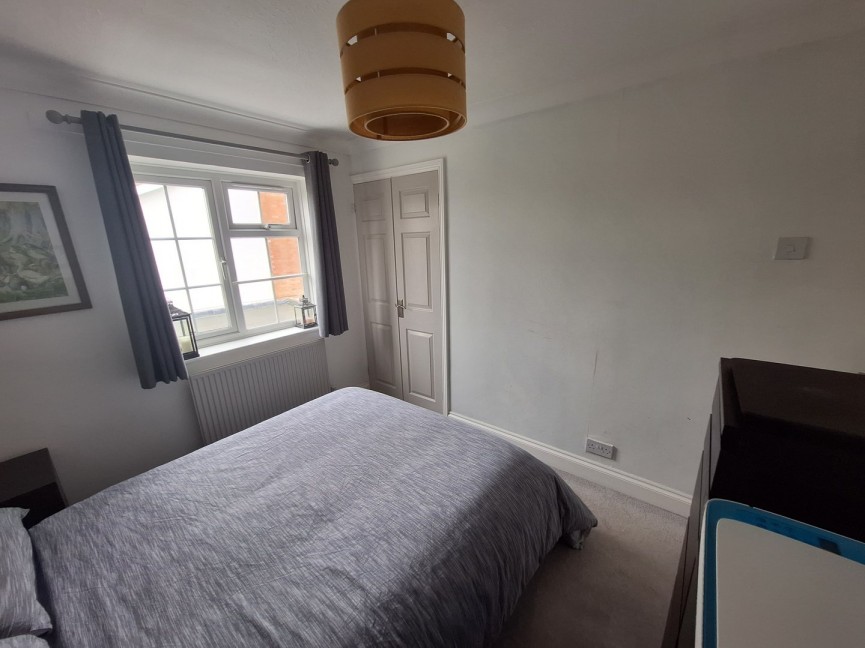 3 bedroom House for Sale Spring Close, Biggleswade, Bedfordshire