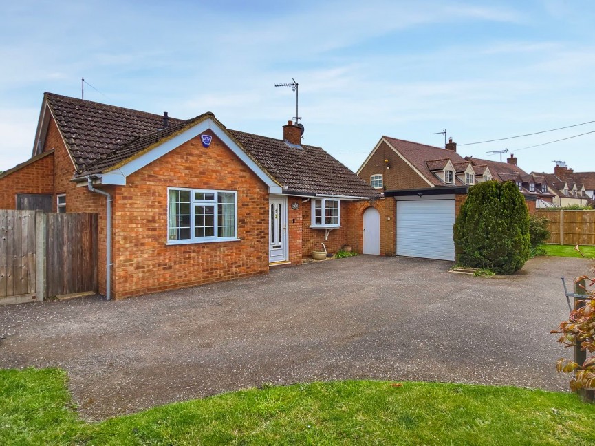 3 bedroom Bungalow for Sale Maulden, Bedfordshire