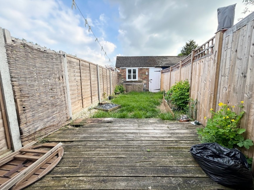 2 bedroom House for Letting The Baulk, Biggleswade, Bedfordshire