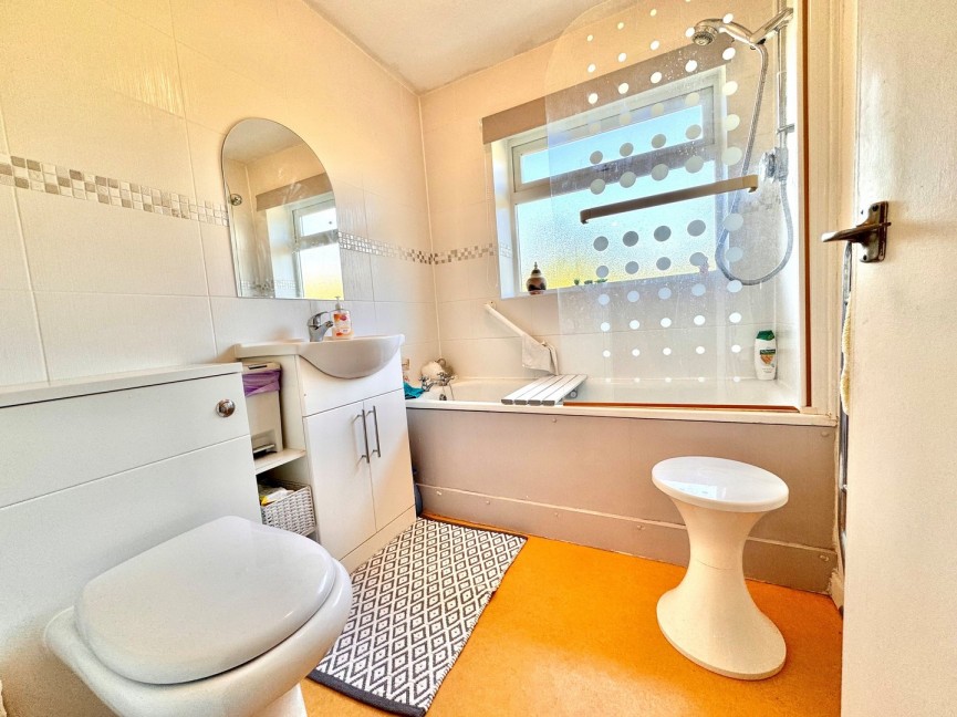 3 bedroom Flat for Sale Baldock, Hertfordshire