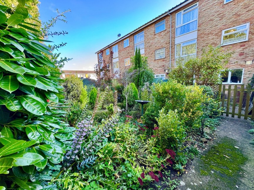 3 bedroom Flat for Sale Baldock, Hertfordshire