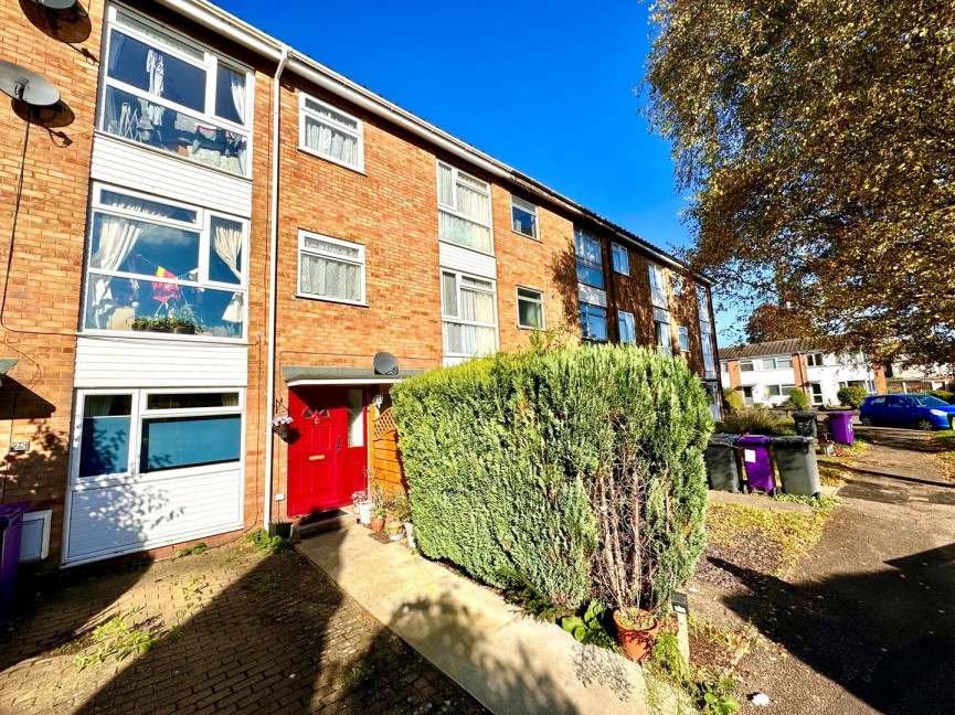 3 bedroom Flat for Sale Baldock, Hertfordshire