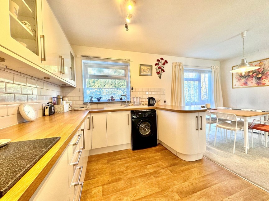 3 bedroom Flat for Sale Baldock, Hertfordshire