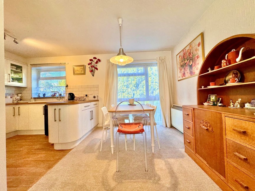 3 bedroom Flat for Sale Baldock, Hertfordshire