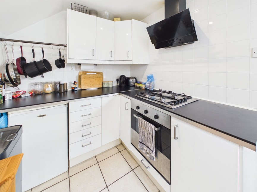 2 bedroom Flat for Sale Sun Street, Biggleswade, Bedfordshire