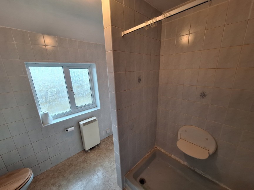 2 bedroom House for Sale Potton Road, Biggleswade, Bedfordshire