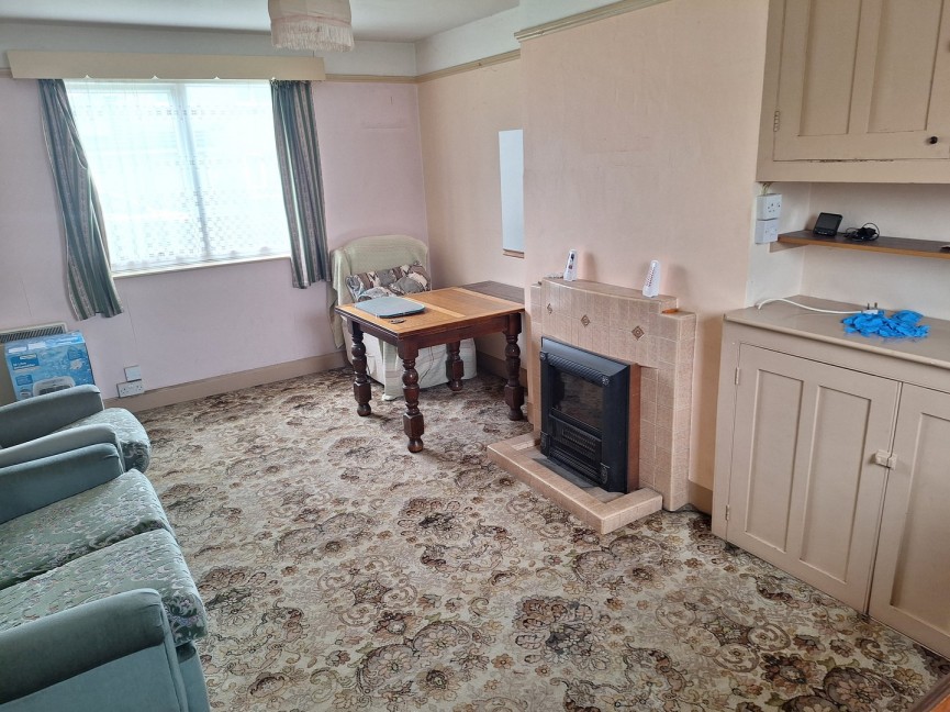 2 bedroom House for Sale Potton Road, Biggleswade, Bedfordshire