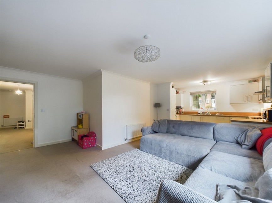 2 bedroom Flat for Sale Robins Hill, Hitchin, Hertfordshire