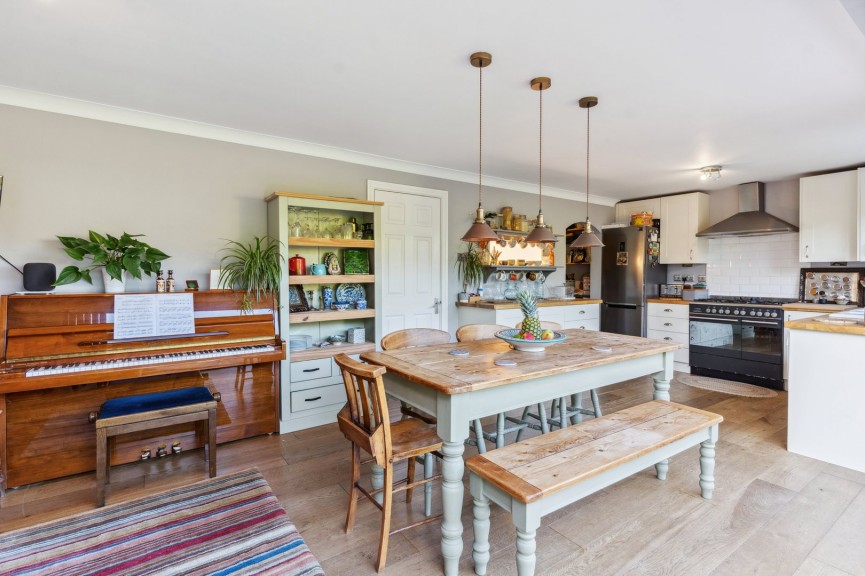 4 bedroom House for Sale Thomas Way, Royston, Hertfordshire