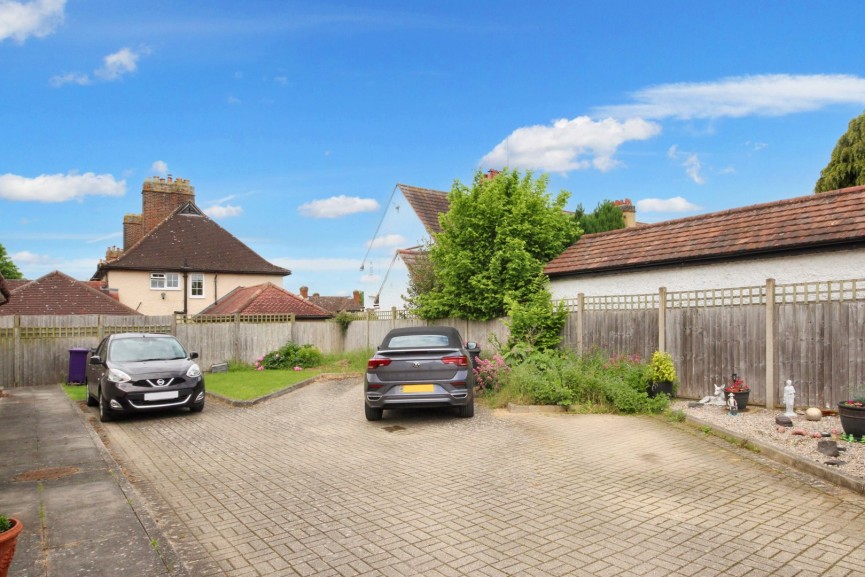 1 bedroom Bungalow for Sale Common View, Letchworth Garden City, Hertfordshire
